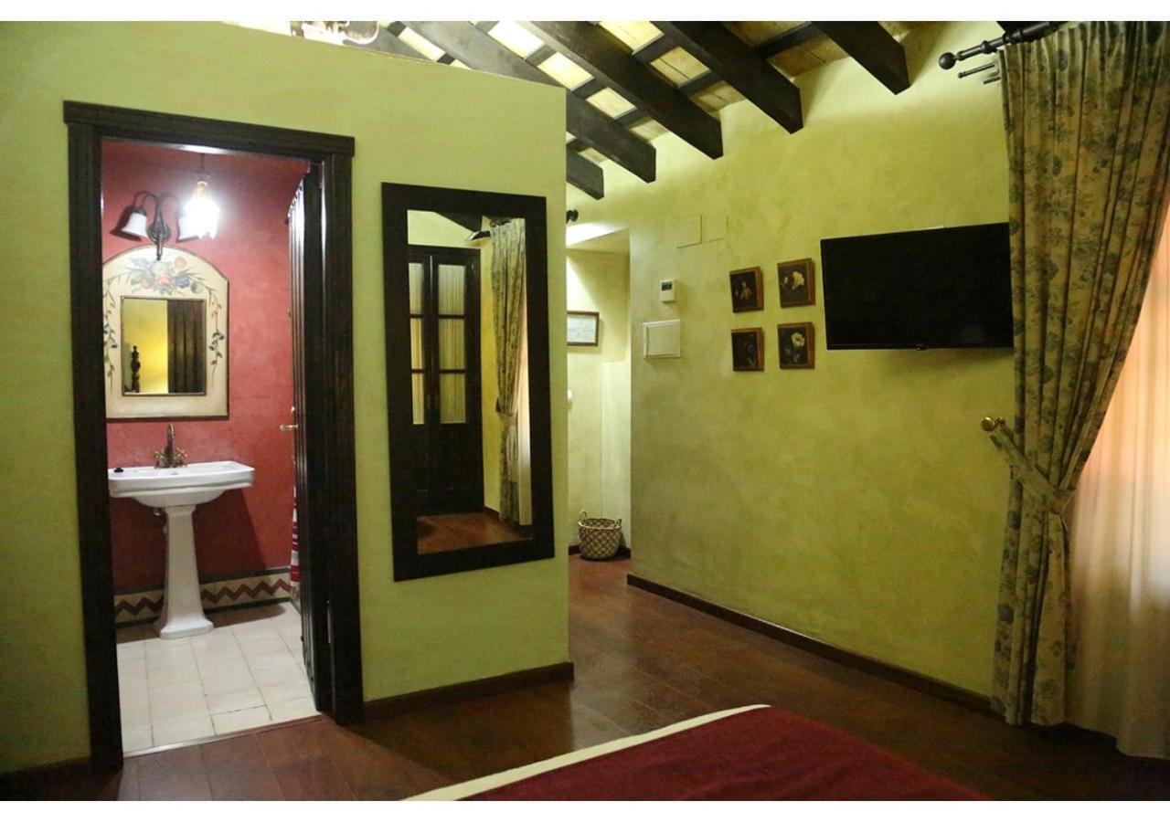 La Casona De Calderon Gastronomic & Boutique Hotel Osuna Exteriör bild