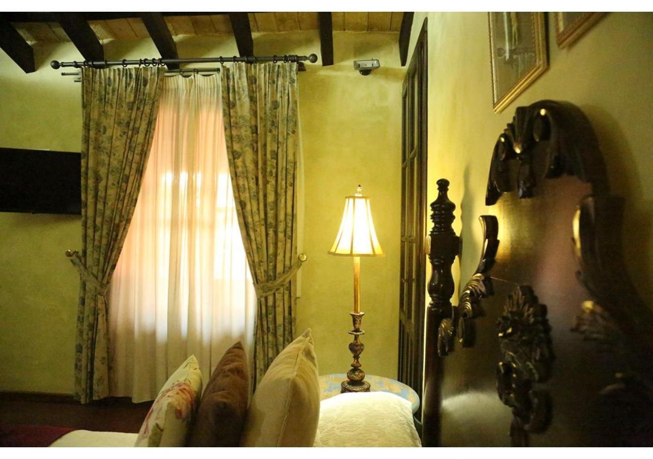 La Casona De Calderon Gastronomic & Boutique Hotel Osuna Exteriör bild