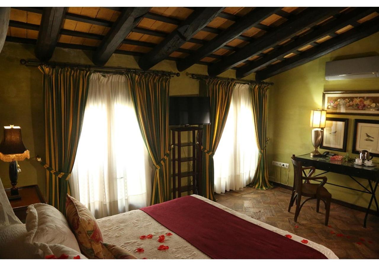 La Casona De Calderon Gastronomic & Boutique Hotel Osuna Exteriör bild