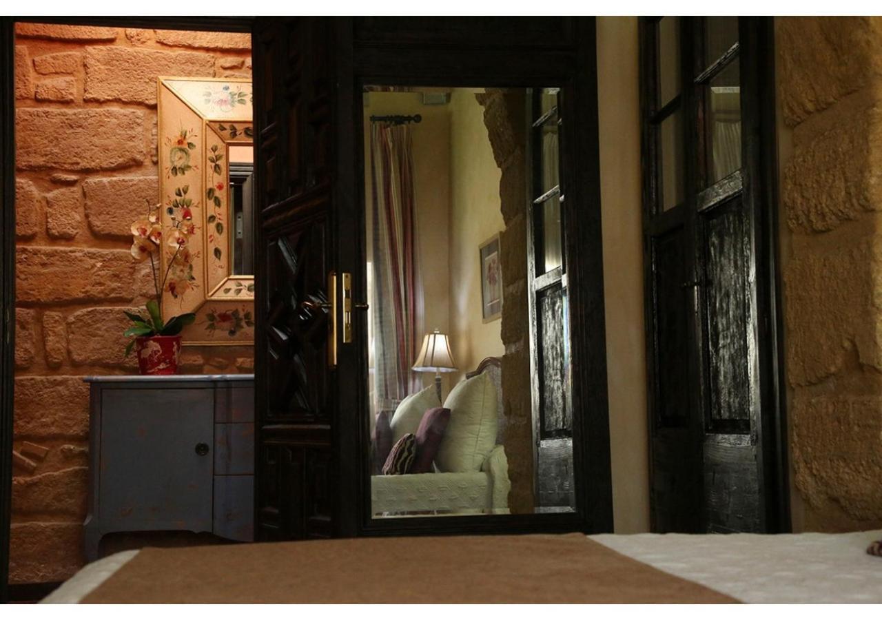 La Casona De Calderon Gastronomic & Boutique Hotel Osuna Exteriör bild